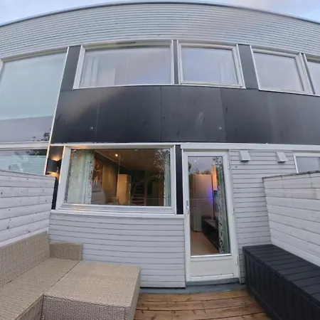 Apartment Koselig 2-etasjes Med Sauna *